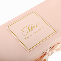 Grandes Boîtes Cadeaux Roses en Carton Éco-responsable Pliantes Magnétiques avec Logo Imprimé, Taille Personnalisée et Ruban