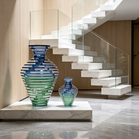 Ensemble OEM personnalisé de 2 vases modernes en résine sculptée à effet dégradé, thème arbre, pour la décoration de la maison et des hôtels, directement de l'usine, artistique et superposé