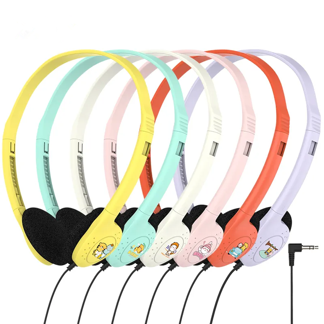 Cartoon Cute 3.5mm Wired Music Earphones & Headphones Holiday Gifts for Kids