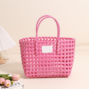 Bolso de mano cuadrado de color liso con diseño hueco, versátil, de plástico, moderno, ecológico, hecho a mano, de PP tejido. - Product Image 5