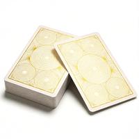 Boîte en cuir PU personnalisée haut de gamme pour jeu de cartes à jouer en plastique 100% double jeu avec carnet et crayon