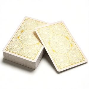 Caja <span class=keywords><strong>de</strong></span> Cuero PU <span class=keywords><strong>de</strong></span> Diseño Personalizado <span class=keywords><strong>de</strong></span> Alta Gama para Cartas <span class=keywords><strong>de</strong></span> Póker <span class=keywords><strong>de</strong></span> Doble Baraja 100% Plástico con Lápiz y Cuaderno - Product Image 4