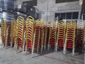 Ghế xếp kim loại bán buôn giá rẻ chất lượng cao màu đỏ dùng cho khách sạn, tiệc cưới, sự kiện - Product Image 3