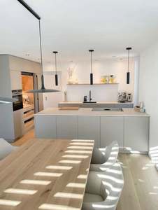 Nouvelles armoires chinoises sur mesure aux tons frais, four vapeur intégré, rangement complet des armoires, pour les grandes villas - Product Image 3