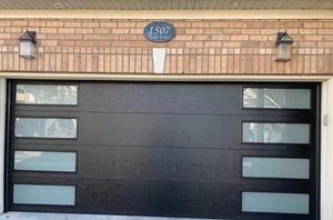 Автоматическая верхняя секционная дверь гаража с матовыми стеклянными окнами - Product Image 5