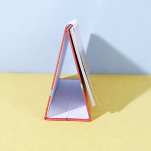 تقويم يومي وشهري وأسبوعي مخصص للجدار والمكتب مع طباعة على الصندوق وتجليد حلزوني - Product Image 4