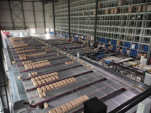 90 डिग्री 180 डिग्री मोड़ गुरुत्वाकर्षण रोलर कन्वेयर सिस्टम भारी लोडिंग रोलर कन्वेयर सिस्टम भारी लोडिंग रोलर कन्वेयर - Product Image 3