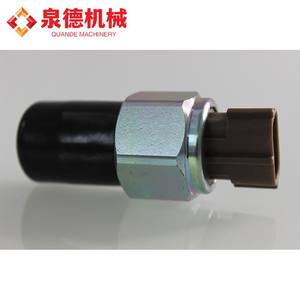 Capteur Common Rail compatible 89458-E0040/499000-6160 pour pompe à béton, camions lourds, systèmes électriques de camions - Product Image 4