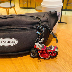 Porte-clés en forme <span class=keywords><strong>de</strong></span> patins <span class=keywords><strong>à</strong></span> glace flocon <span class=keywords><strong>de</strong></span> neige, figurine en métal, chaussures <span class=keywords><strong>de</strong></span> patinage artistique, porte-clés pour femmes et hommes, décoration <span class=keywords><strong>de</strong></span> sac <span class=keywords><strong>à</strong></span> main, cadeaux <span class=keywords><strong>de</strong></span> fête, cadeaux <span class=keywords><strong>de</strong></span> club - Product Image 4