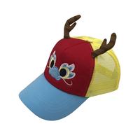 Gorra de camionero de malla de poliéster de 5 paneles para niños con diseño de monstruo de dibujos animados personalizado, gorra de béisbol infantil con orejas de animal impresas y bordadas