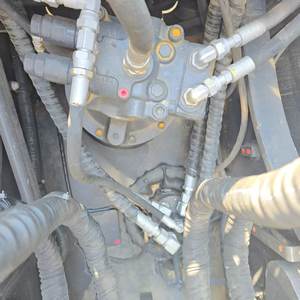 Excavator Volvo EC140 Bekas Mesin Konstruksi 14-ton Impor Asli Excavator Bekas - Product Image 4