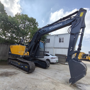 Excavadora Hyundai 150-9S de 15 toneladas con cazo de excavación de 0.75m³ de capacidad, equipo pesado usado, pocas horas de trabajo, 1 año de garantía - Product Image 3