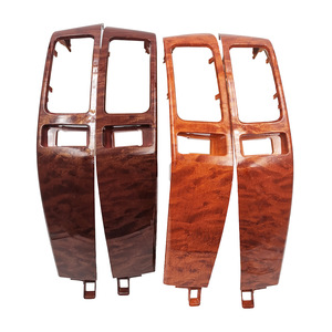 Panel Interior de Plástico con Acabado de Madera para Rejilla de Ventilación de Toyota Land Cruiser Prado 120 FJ120 2003-2006 - Product Image 3