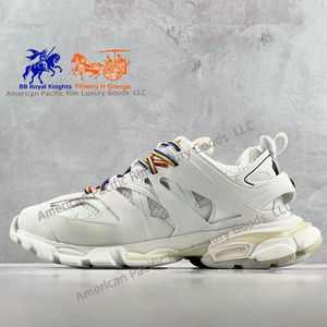 รองเท้าผ้าใบคุณภาพดีเยี่ยม Tess S รุ่นวิ่ง รองเท้าคู่รัก Track 3.0 รองเท้าลำลองสำหรับผู้ชาย รองเท้าสไตล์เดิน - Product Image 3