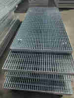 Matériaux de construction Grille en acier galvanisé durable pour plate-forme Prix d'usine de caillebotis en acier