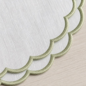 Serviettes et sets de table classiques en lin pur 100% personnalisables, avec broderies modernes et lignes brodées, en tissu lavé, couleurs sur mesure - Product Image 2