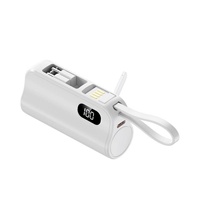 Batería Externa Portátil Mini de 3300mAh con Carga Rápida, Pantalla LED e Interfaces Tipo-C y Apple, en Oferta