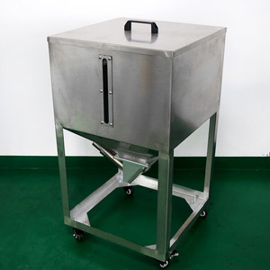 Réservoirs <span class=keywords><strong>de</strong></span> stockage <span class=keywords><strong>de</strong></span> traitement du plastique d'équipement <span class=keywords><strong>auxiliaire</strong></span> en plastique <span class=keywords><strong>de</strong></span> la Chine - Product Image 6