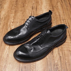 Chaussures habillées italiennes pour hommes en cuir véritable respirant de haute qualité, à bout rond, élégantes, confortables et rehaussantes - Product Image 1