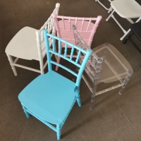 Salle à manger empilable personnalisée en plastique résine rose Hôtel Banquet enfants chaise et Tables événements Chiavari fête meubles pour enfants