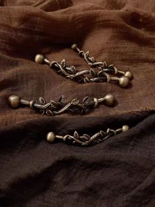 Hot Sale Solid Vine Leaf Antique Brass Cabinet Handles Medieval Style Creative Wardrobe Handle Luxury - Product Image 6