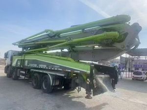 Camión Bomba de Concreto Zoomlion de 62m, 60, 58, 56, 50, 48m, Marca Líder en China, con 4 Ejes Benz, en Venta en Shanghái - Product Image 6