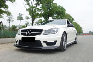 Fibre de carbone de lèvre de pare-chocs avant de style d'OEM pour le coupé de Mercedes Benz <span class=keywords><strong>W204</strong></span> <span class=keywords><strong>C63</strong></span> <span class=keywords><strong>Amg</strong></span> - Product Image 3