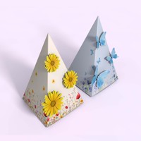 Vente en gros d'élégantes boîtes à bonbons en forme de pyramide en forme de papillon pour mariage boîte-cadeau de conception personnalisée pour fête