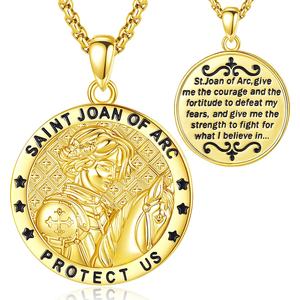 Collar con Colgante de Santa Juana de Arco Chapado en Oro de 18K sobre Cobre, Letras Esmaltadas en Negro, Joyería Católica de Coraje al por Mayor para Hombres y Mujeres - Product Image 1