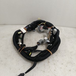 Faisceau de câblage d'origine côté droit 21Q6-10405 pour excavatrices Hyundai 215-9 225-9T 265-9 480-9 - Product Image 1