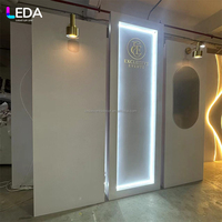 Panneau de bienvenue de mariage moderne blanc LEDA avec éclairage LED, 3 panneaux, toile de fond de bienvenue pour la décoration d'événements