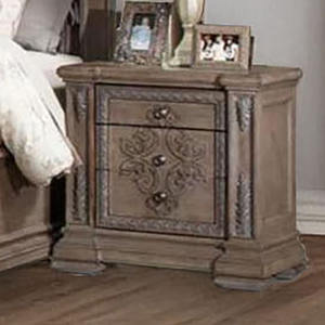 Mesita de Noche Rústica de Madera Gris - Mesa de Noche para Dormitorio con Panel de Medallón Tallado, Mueble de Almacenamiento Estilo Rústico Reciclado - Product Image 1