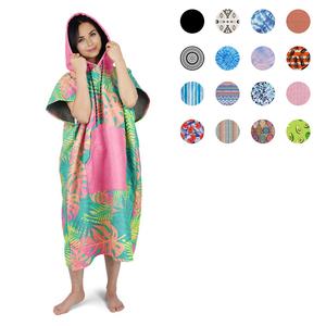 Serviette <span class=keywords><strong>de</strong></span> plage à capuche en microfibre pour femme avec fonction compressée d'été à rayures avec logo personnalisé - Product Image 1