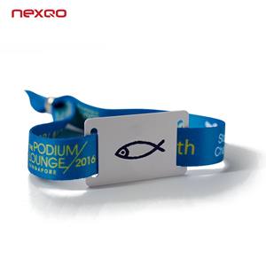 사용자 정의 로고 기독교 매일 성경 구절 인용 <span class=keywords><strong>NFC</strong></span> <span class=keywords><strong>RFID</strong></span> 스트레치 팔찌 짠 탄성 패브릭 팔찌 <span class=keywords><strong>NFC</strong></span> 213 215 칩 - Product Image 3