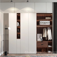 Armoire de chambre à coucher organique haut de gamme personnalisable de style scandinave pour grand appartement
