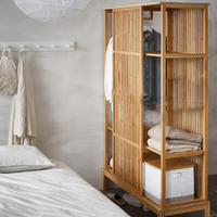 Porte-manteau en bambou, support à vêtements, armoire ouverte avec rangement et porte coulissante