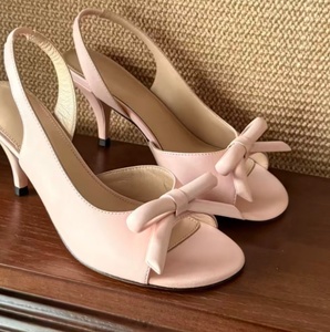 Zapatos de tacón alto de cóctel para mujer, de alta calidad, hechos a medida, negros, con punta en pico, con lazo en la parte trasera, de tacón bajo, casuales de negocios, sin cordones y con punta abierta. - Product Image 4