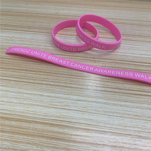 สร้อยข้อมือซิลิโคนรักษ์โลกเพื่อรณรงค์มะเร็งเต้านม ริบบิ้นสีชมพู สื่อถึงความหวัง ความศรัทธา ความแข็งแกร่ง ความกล้าหาญ  แบบกำหนดเองได้ - Product Image 1