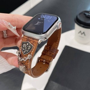 Correa de Cuero 3D CROSS Chrome Heartt Compatible con Relojes Apple 5/6/7/8/9/S1/10, Pulseras para Reloj Inteligente Apple - Product Image 3