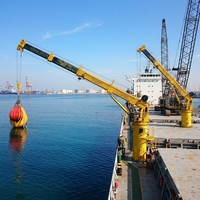 Grue de pont pivotante électrique Yuntian, capacité 2 tonnes, rotation 360° °   Plateforme rotative avec treuil pour déchargement de navires, usage maritime