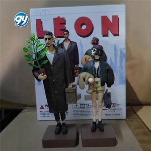 Set di Statuette Leon il Professionista e Mathilda, Modello da Collezione in Scatola, Decorazione Cinematografica - Product Image 4