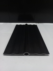 Profilés de murs-rideaux en aluminium, montants et traverses, en alliage 6063-T5 anodisé ou thermolaqué AAMA 2604 pour façades, fabriqués en Indonésie - Product Image 3