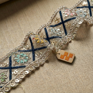 Nouvelle robe Chaniya Choli en organza avec broderie fantaisie Zari, dentelle florale, luxe traditionnel romantique 100% - Product Image 3