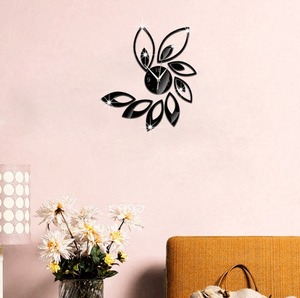 Horloge murale créative en acrylique à motif floral, style miroir irrégulier, à quartz analogique, décoration murale pour salon - Product Image 5