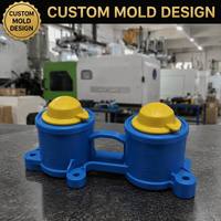 Bouchon de réservoir de liquide automobile bleu en ABS avec joint jaune, base moulée, poignée, pièces de véhicule en plastique PP injecté sur mesure