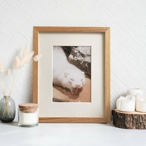 Ensemble de cadres photo en bois massif 8x10 avec passe-partout naturel pour affichage mural ou sur table, horizontal et vertical - Product Image 3