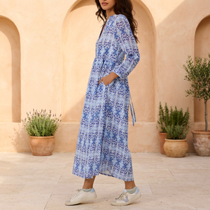 Vestido Maxi de Algodón Orgánico Estampado Azul para Mujer |   Vestido Boho Informal de Manga Larga para Exteriores con Bolsillos |   Ropa de Verano para Vacaciones - Product Image 5