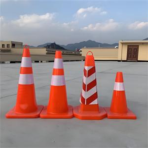 Pali di Segnalazione Stradale Conici in PVC ad Alta Riflettività con Luce Lampeggiante, Barriere Pieghevoli Flessibili <span class=keywords><strong>per</strong></span> Strade Urbane - Product Image 4