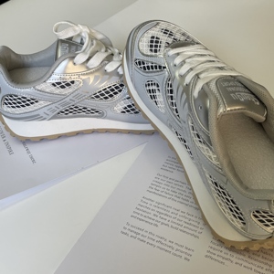 Sneakers alla Moda 2026 per Uomo e Donna, Nuove Scarpe di Design di Alta Qualità con Lacci Luminosi e Punta Morbida - Product Image 3