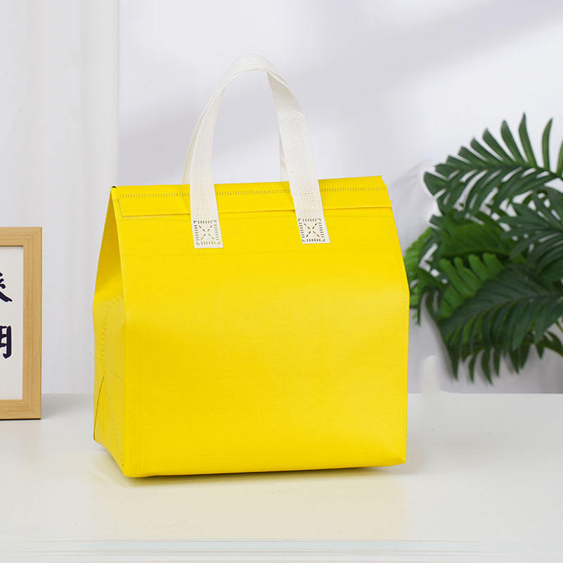 สีเหลือง